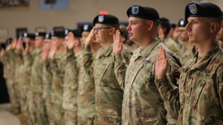 The 101st Airborne Division (Air Assault) and U.S. Army Fort Campbell re-enlists 124 soldiers to continue to serve our country. Stay tuned for more event coverage this week! (Photos by SPC Harris, 101st Division Public Affairs Office)
